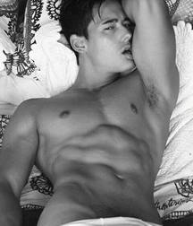 MEN'S B&W 5b82dc5fb19ea.jpg