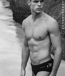 MEN'S B&W 5b82dc6d65f5a.jpg
