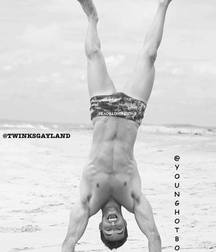 MEN'S B&W 5b82dc7135306.jpg