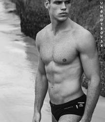 MEN'S B&W 5b82dca9ba43d.jpg