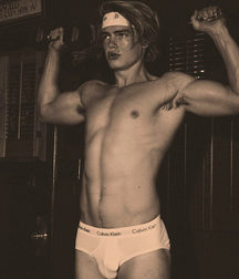 ZANDER HODGSON  5b898fdf4f642.jpg