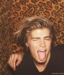 ZANDER HODGSON  5b899105ece92.jpg