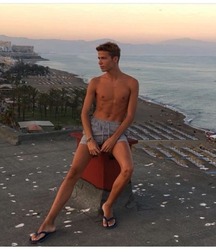 @GBT Hot Boy mix (5) 5bd3f57acbb67.jpg
