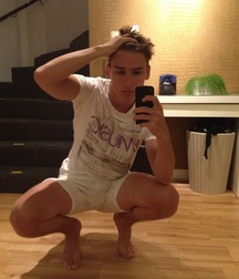 Eager to serve 18 year old 5be681cf28f4d.jpg