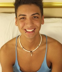 Newbie-Twink 5b8c005143e91.jpg
