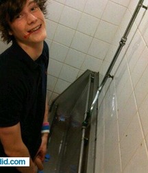Newbie-Twink 5b8c00b544860.jpg