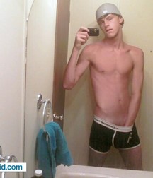 Newbie-Twink 5b8c00bef2593.jpg