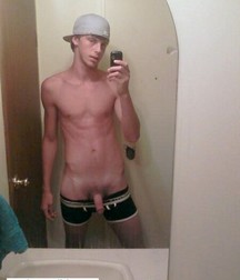 Newbie-Twink 5b8c00c12a48b.jpg