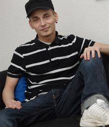 Newbie-Twink 5b8c00df0b550.jpg