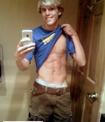 Newbie-Twink 5b8c0104da953.jpg