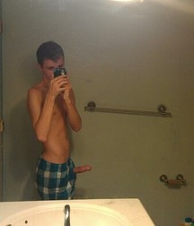 Newbie-Twink 5b8c0133a10e1.jpg