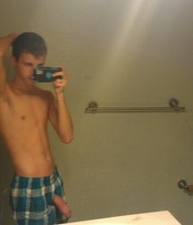 Newbie-Twink 5b8c0134a27de.jpg