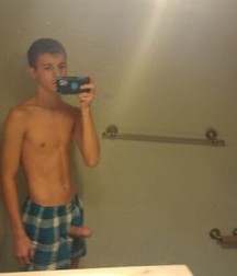 Newbie-Twink 5b8c0135a502c.jpg
