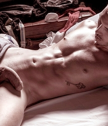 Newbie-Twink 5b8c0162003b5.jpg