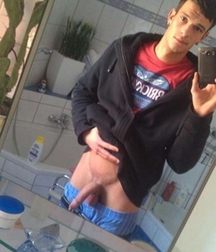 Newbie-Twink 5b8c029b9f004.jpg