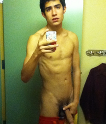 Newbie-Twink 5b8c037869016.png