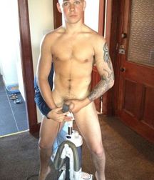 Newbie-Twink 5b8c067bbfba5.jpg