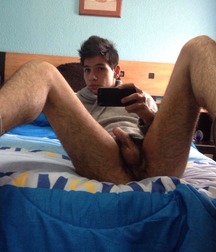 phone-selfie boys 5b95fae5d922b.jpg