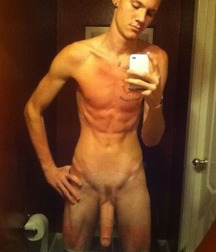 more phone-selfie boys 5b95fb2d31d41.jpg
