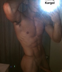much more phone-selfie boys 5b95fc72e6bb7.jpg