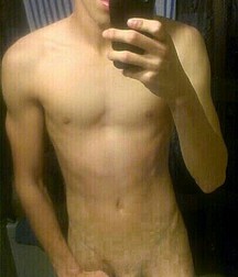 much more phone-selfie boys 5b95fc8fa29d5.jpg