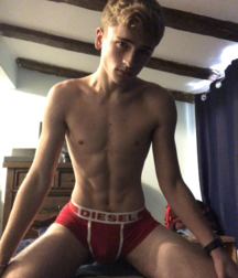 Blonde Boys Undies 2 5ebcbb934a5da.png