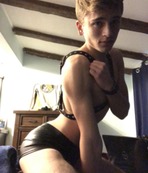 Blonde twinks porn leather gear 5ed2848505f49.png