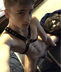 Blonde twinks porn leather gear 5ed2851e432d2.png