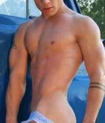 Sexy Boys 5bafc7ed39090.jpg