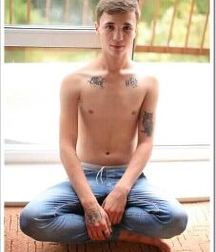 LOVELY MIX OF BOYS 5bba7192531eb.jpg