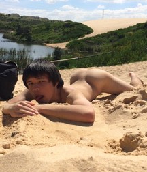 naked in nature 5babe7569f833.jpg