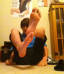 Twink Feet  5b9d9d9bc4fa1.jpg