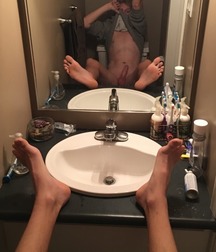 Twink Feet Pt. 3 5bac0a4d8d50b.jpg
