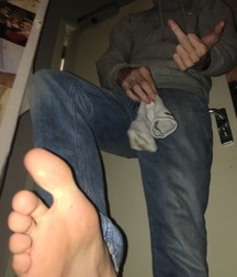 Feet Friday 5bef881705ebe.jpg