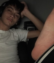 Only the best feet 5bfdbe1f4ed24.jpg