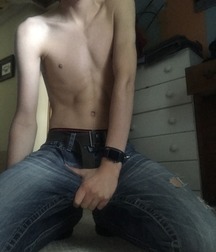 Under Armor Guy 5c09f5b7d478f.jpg