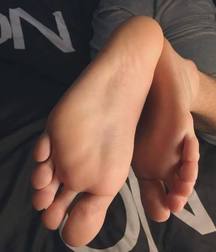 Twink Feet Pt. 5 5c21642fb08cb.jpg