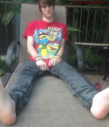 Twink Feet Pt. 7 5c43a3cb54464.jpg