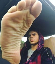 Twink Feet Pt. 7 5c43a3dfc961d.jpg