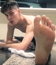 Twink Feet Pt. 12 5cd0b687044bd.jpg