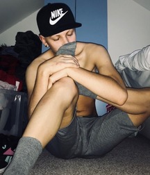 Twink Feet Pt. 12 5cd0b688529c8.jpg