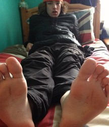 Twink Feet Pt. 14 5d0a984687399.jpg