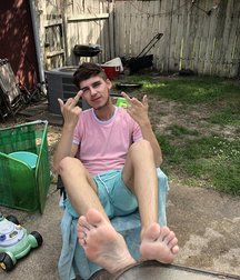 Twink Feet Pt. 14 5d0a985886916.jpg