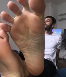 Twink Feet Pt. 14 5d0a98651f96e.jpg