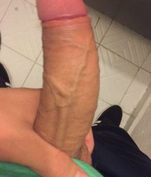 Twinks Showing Their Dicks 5d2a9bae62f37.jpeg