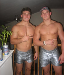 Bros Being Bros 5d36328e099b9.jpg