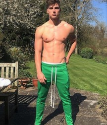Long Pants & Feet 5d589d30b3b2e.jpg