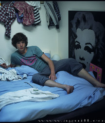 Long Pants & Feet 5d589d333e67f.jpg
