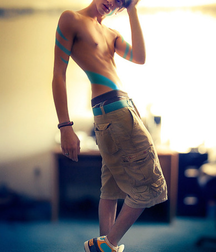 baggy boy 5bc69fce73dee.png