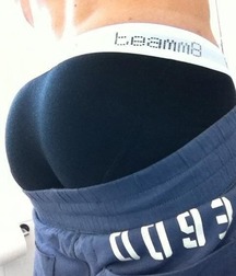 baggy boy 5bc69fd51f3bf.jpg